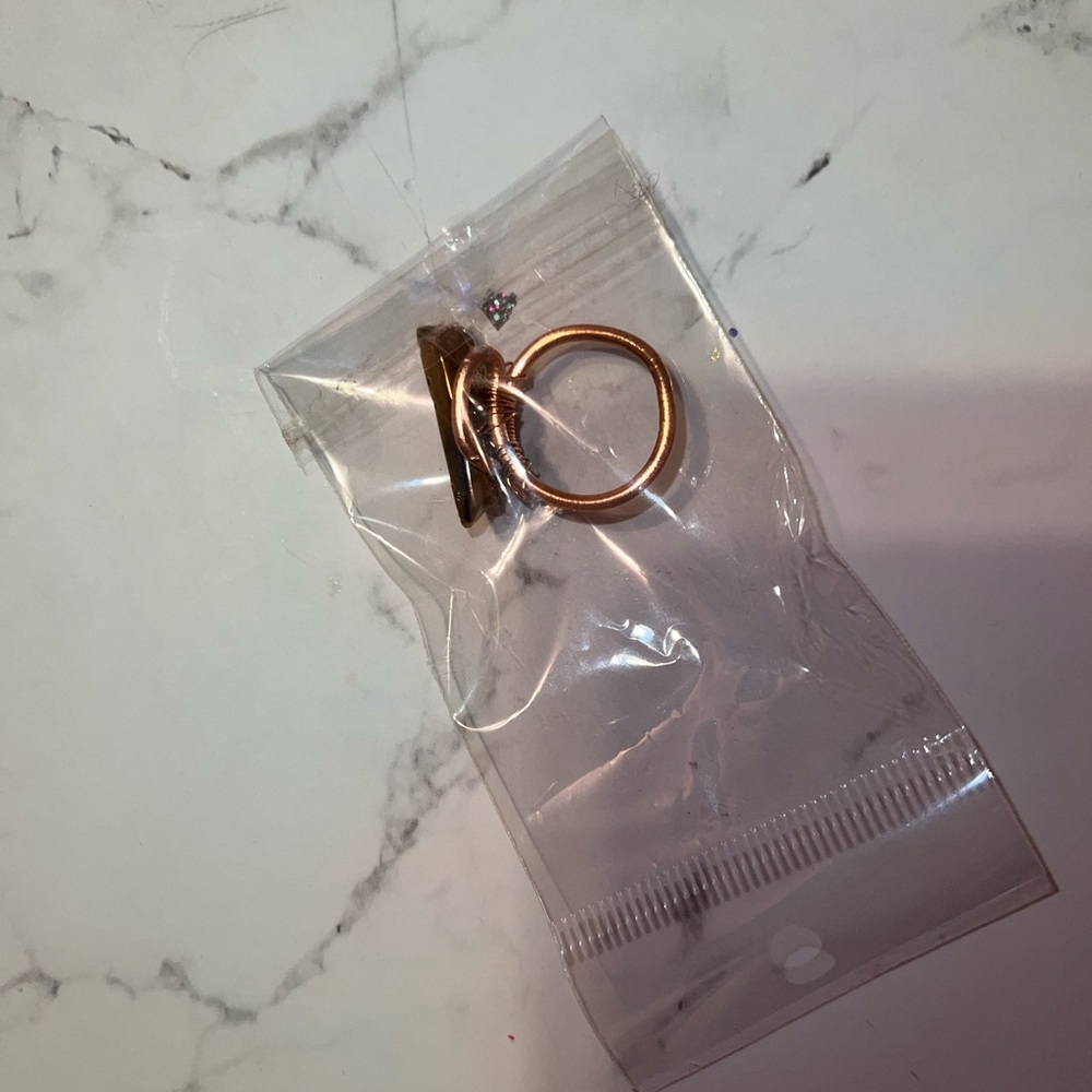 Gold stone ring - Picture 4 of 4